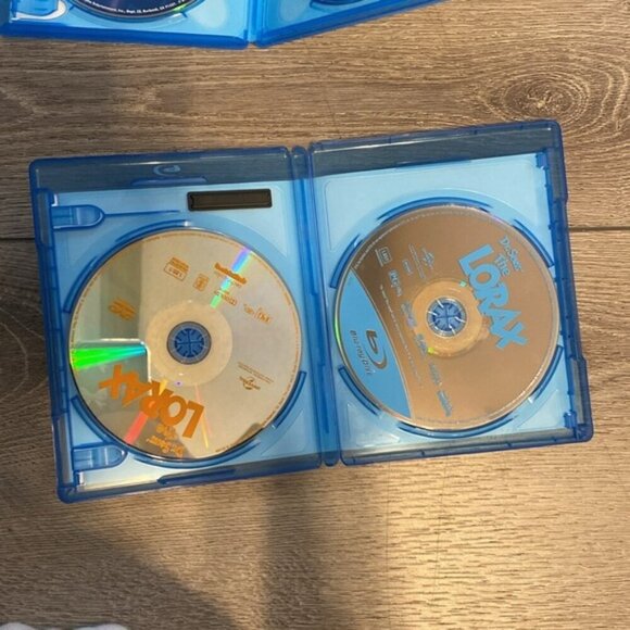 Lot of 4 Blue Ray Kid’s DVD’s - Picture 6 of 6